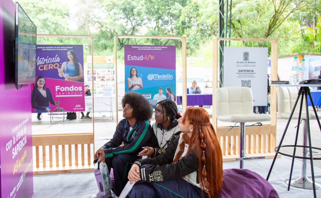 WhatsApp-Image-2025-11-06-at-9.26.39-AM-1024x634 (1)