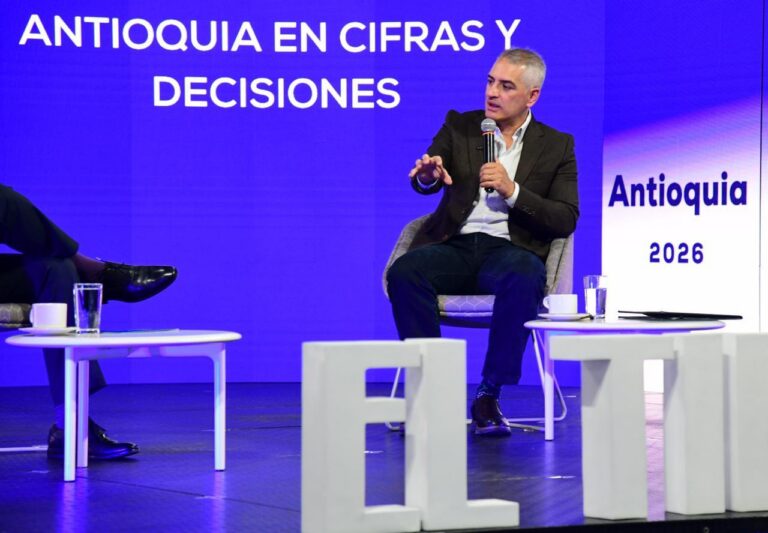 Acueducto Urabá: Gobernador lo dejará contratado