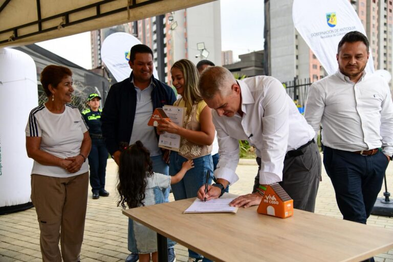 Bello recibe Mi Casa Antioquia Ya