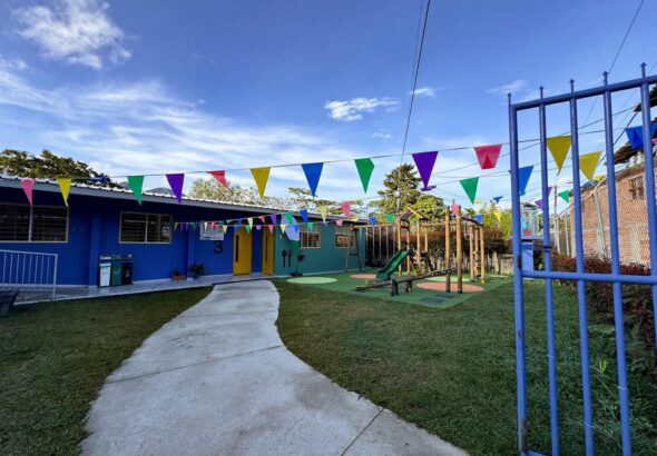 Antioquia mejora infraestructura en 2.000 sedes educativas