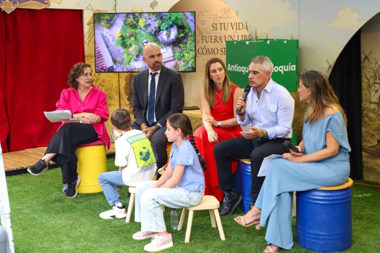 Antioquia impulsa lectura infantil en Fiesta del Libro